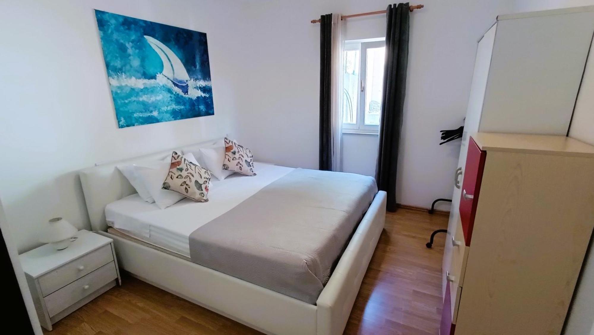 Apartments Ella Makarska Exterior foto